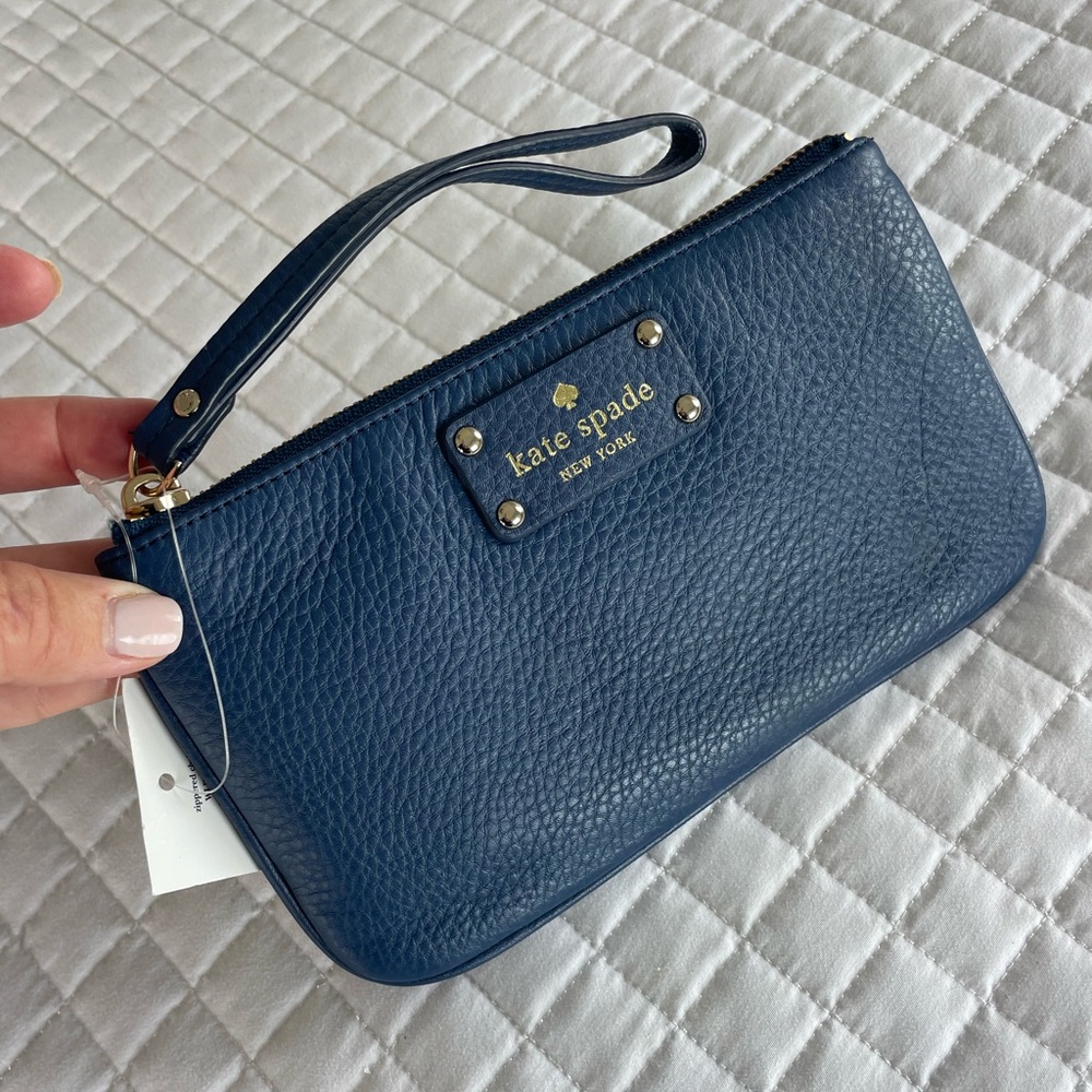 Brand new Kate Spade wallet/wristlet
